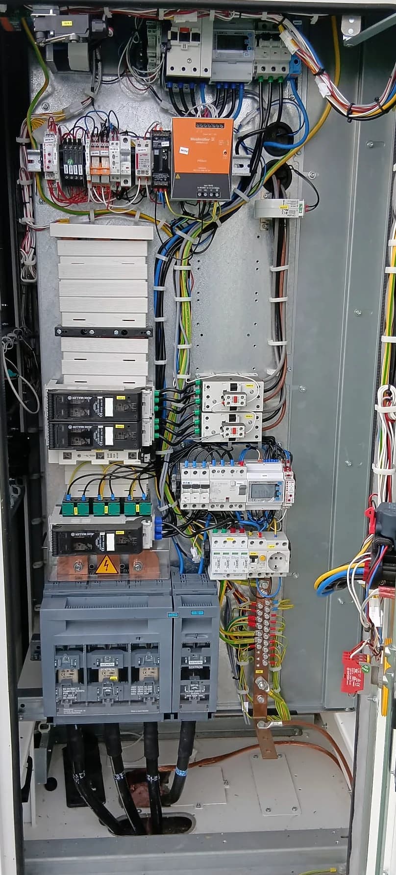 Interno di un armadio